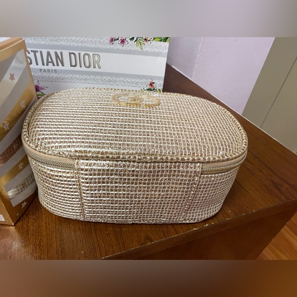 New Dior Beige Woven Cosmetic Pouch with Gold Logo - Picture 7 of 14